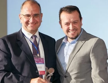 Νέος διευθυντής Ελληνικού Διαστημικού Οργανισμού: «Κουφ@λες Ευρωπαίοι, όταν κτίζαμε ναούς, ζούσατε στις λάσπες» (φωτό)